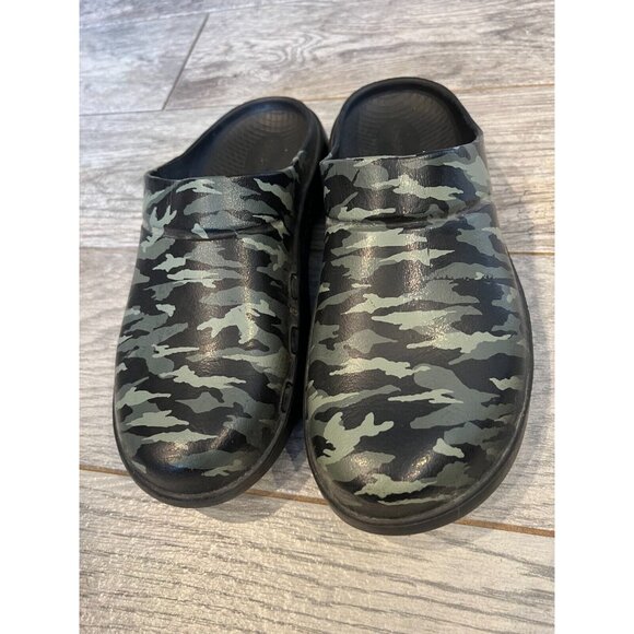 OOFOS Ooclog Shoes Clogs Slip On Recovery Green Camo Mens 8 Mules Womens 10 - Picture 2 of 12